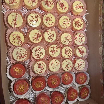 Cake Puck