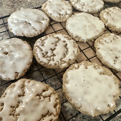 Iced Oatmeal Cookies