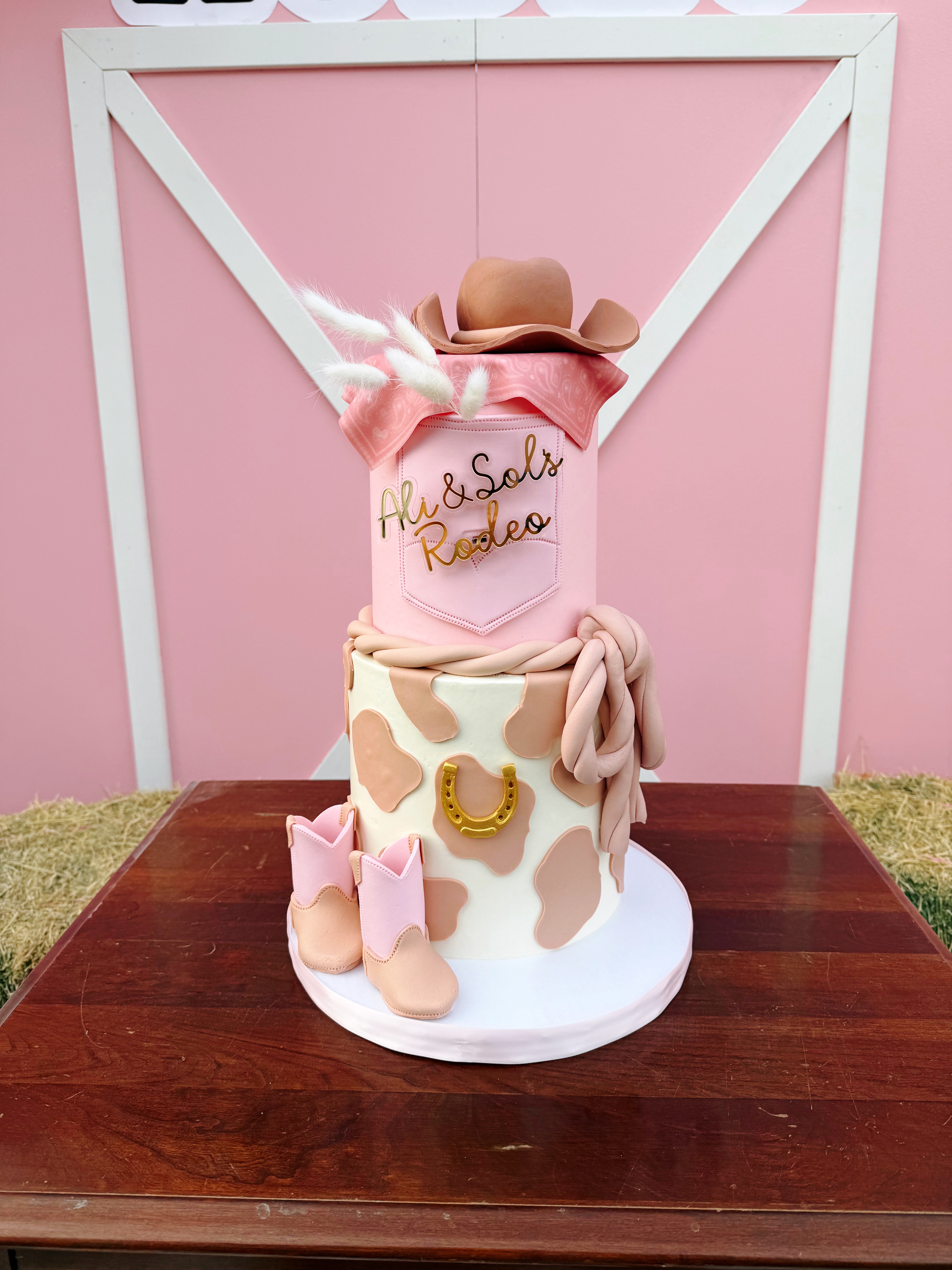 2 Tiered Cake 