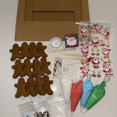 Gingerbread Men Christmas Cookie Decorating Kit