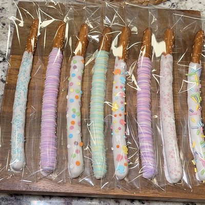 Dipped Pretzel Rods