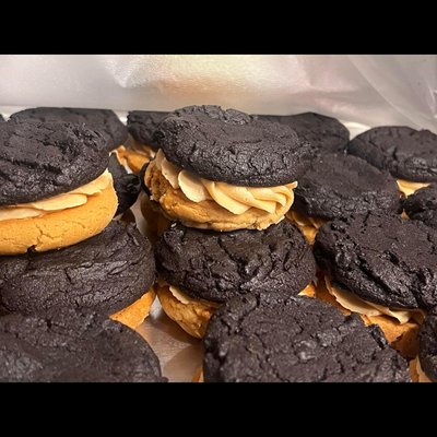 Sandwich cookies 