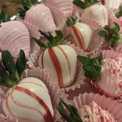 Chocolate berries Any Occassion