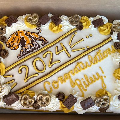 Custom 1/2 Sheet Cake