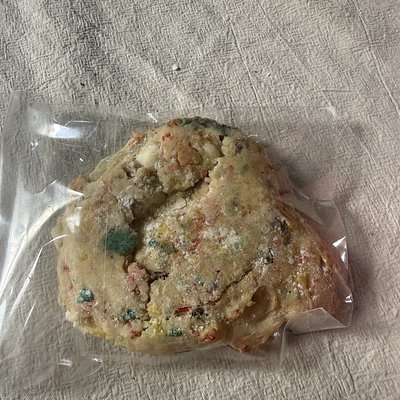 fruity pebble cookie 