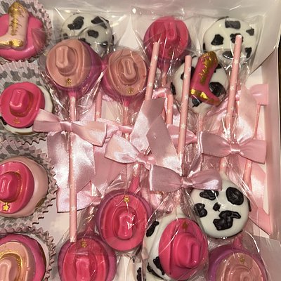 Jon’s Red Velvet Cakepops