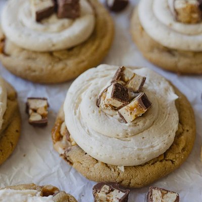 Frosted Snickers Peanut Butter Cookies 