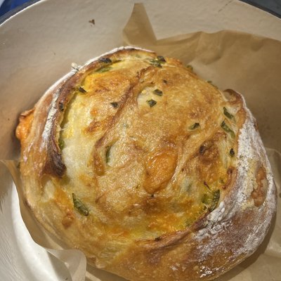 Jalapeño & Cheddar Loaf 
