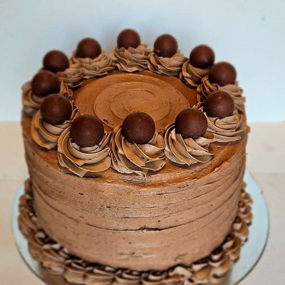 8 Inch Double Round Cake
