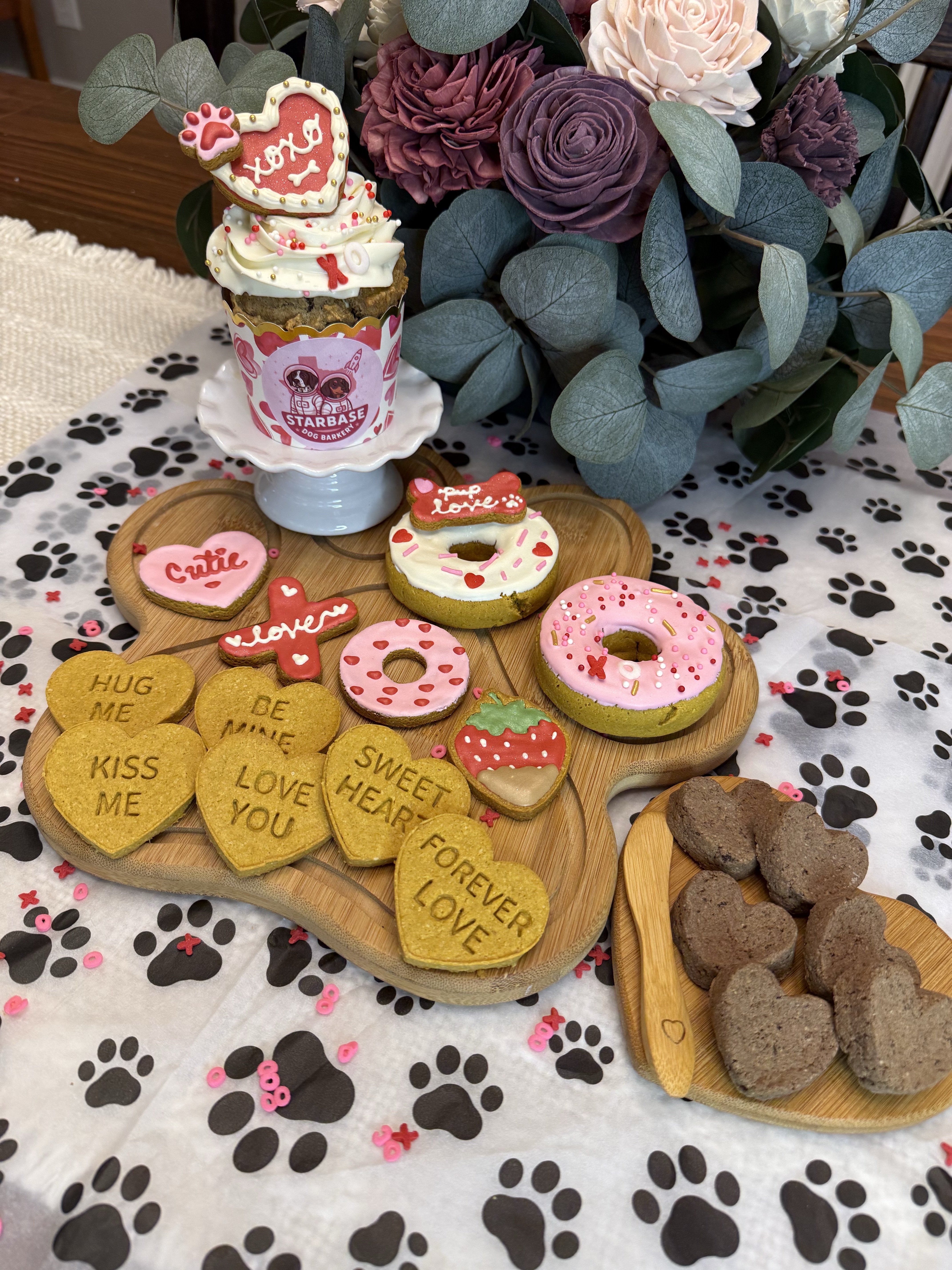 Paw-lentines Day Treat Box 