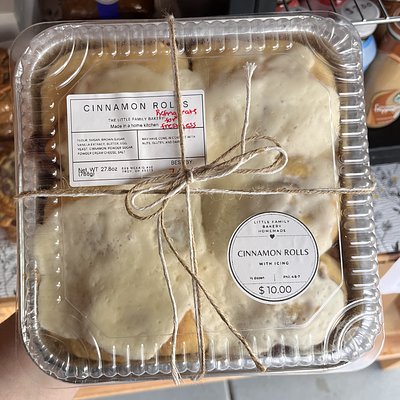 1/2 Dozen Cinnamon Rolls 