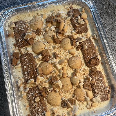Biscoff Banana Pudding Large Tray 