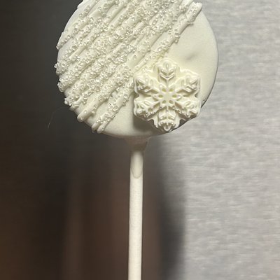 Holiday Cake Pops - Snowflakes