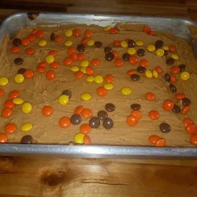 Reeces Pieces Cake With Peanut Butter Frosting 