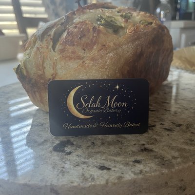 Pan-Specialty Garlic/Herb & Cheese Sourdough Loaf