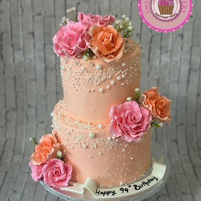 Sugar Flower And Beads Cake 