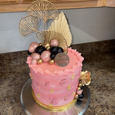 8 Inch Celebration Cake ( Custom ) 