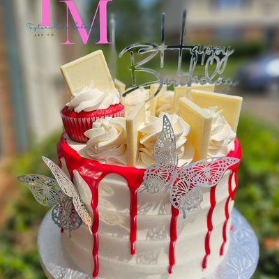 Traditional Red Or Blue Velvet 