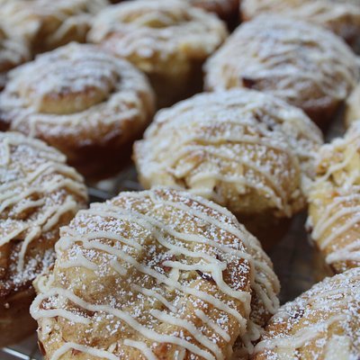 Almond Croissant Rolls (Box Of 4)