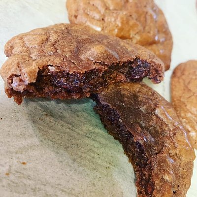1 dozen Ooey Gooey chocolate chip cookie