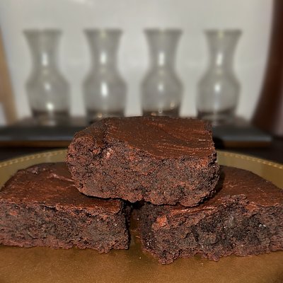 Fudgy Brownies - KEVINS DOZEN 