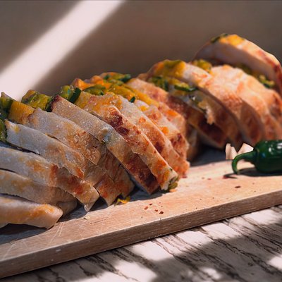 Extra Large Jalapeño & Cheddar Loaf 