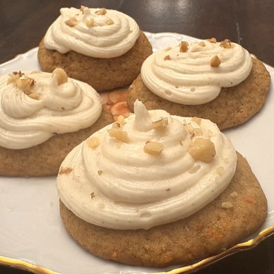 Carrot Cake Cookies With Cream Cheese Icing - box of 6