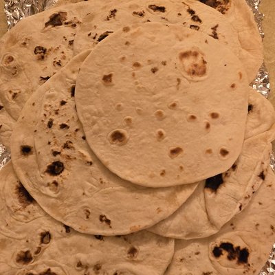 Homemade Flour Tortillas - 8 Count