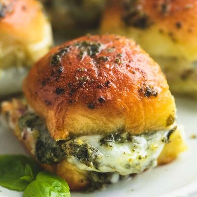 Pesto Chicken Sliders