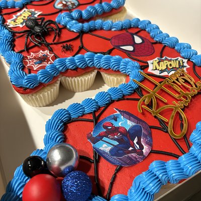 Cupcakes Cake 