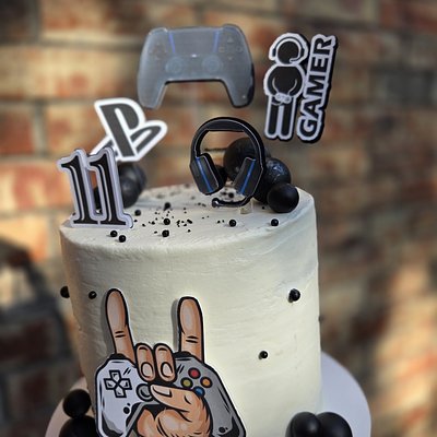Tall Gamers Cake 