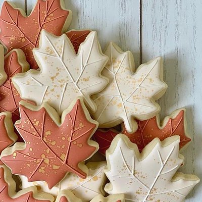Leaf Decorated Shortbread Cookies