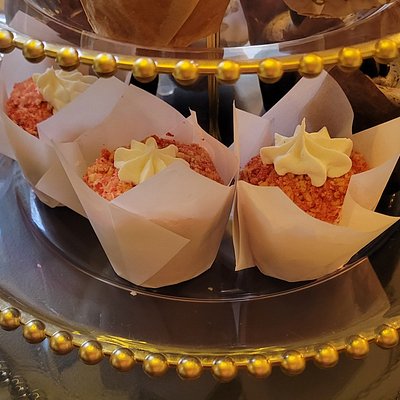 Strawberry Crunch Cupcake