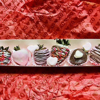 Chocolate Covered Strawberries 6 Count 