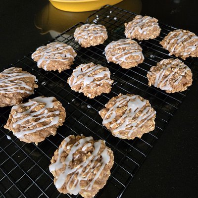 Cinnamon Roll Oatmeal Cookies ~ Dozen