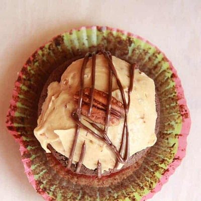 Chocolate Bourbon Pecan Cupcakes 