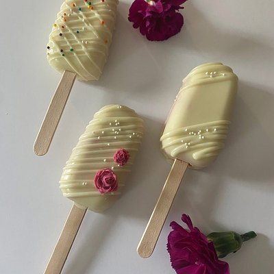 Wedding/Special Occasion Cake Pops 