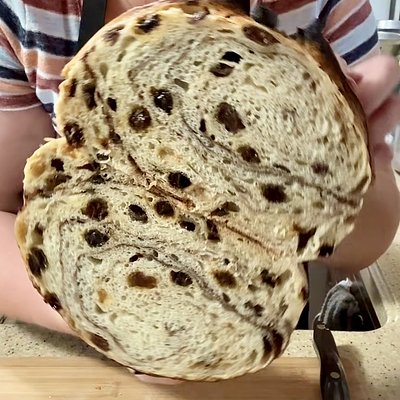 Cinnamon Raisin Sourdough