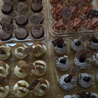 Half Dozen Specialty Kupkakes