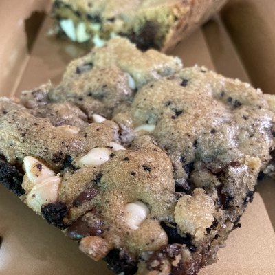 Cookies & Cream Brownies