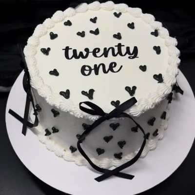 8” Round Cake (Regular)