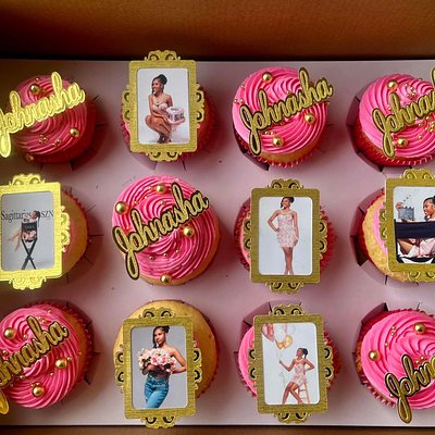 Custom Cupcakes With Toppers 