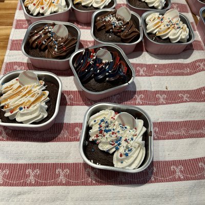 Softball Mini Cakes 