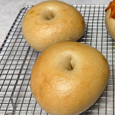 Plain Sourdough Bagels (4 Pack)