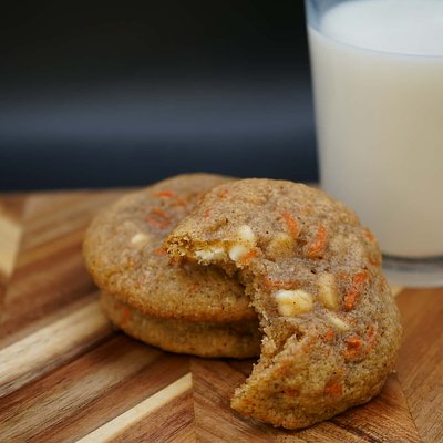 Carrot Cake - Large Bakery Style