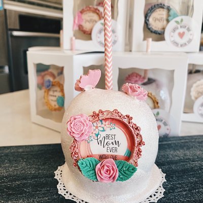 Decorated Caramel Chocolate Apples 