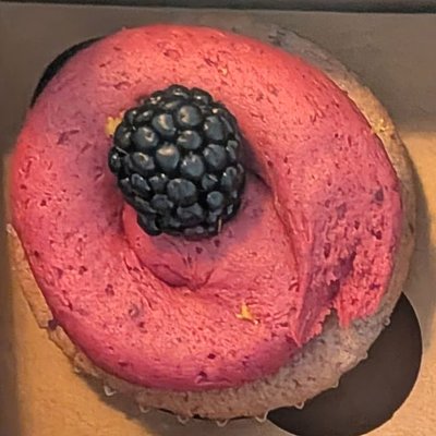 Blackberry Cupcakes