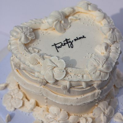 6” Heart Cake 