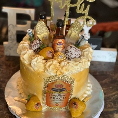 Crown Peach Inspired Cake 