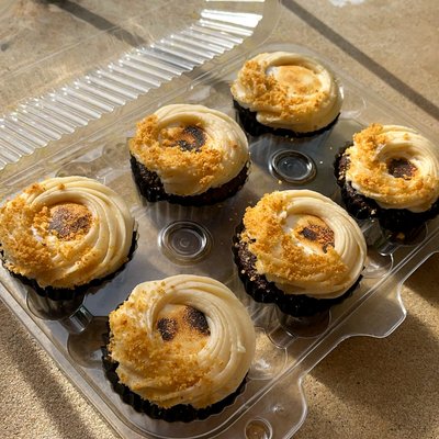 Half Dozen Cupcakes (Regular Size)